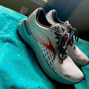 Brooks Women’s Adrenaline GTS